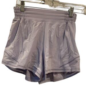 NWT Lululemon hotty hot short LAVENDER FROST Size: 2
